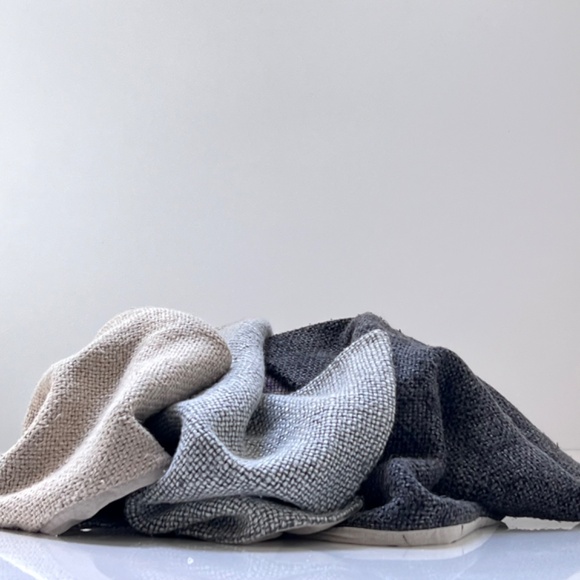 Pottery Barn Faye Textured Throw Pillow Cover NWOT - Picture 6 of 6